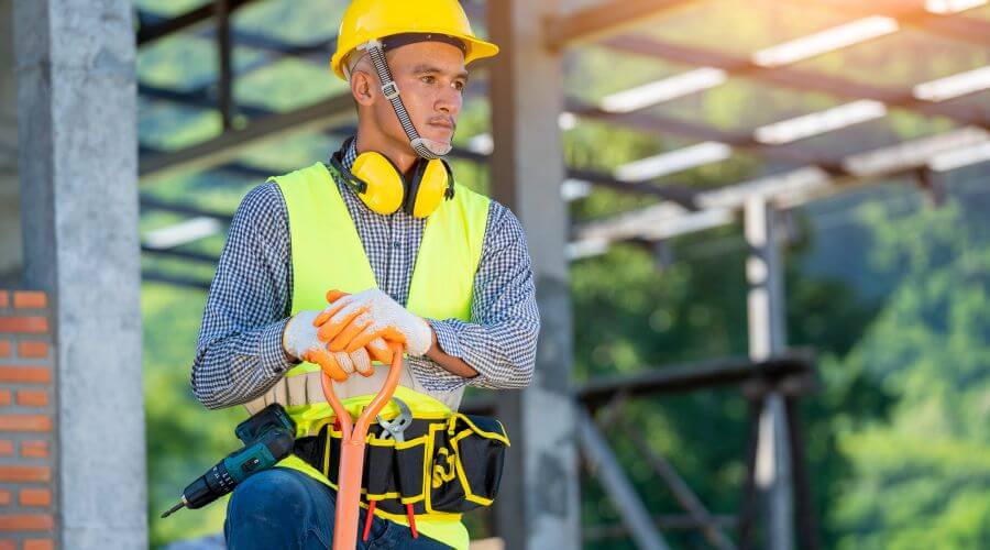 Professional gutter cleaning in Floweree, MT